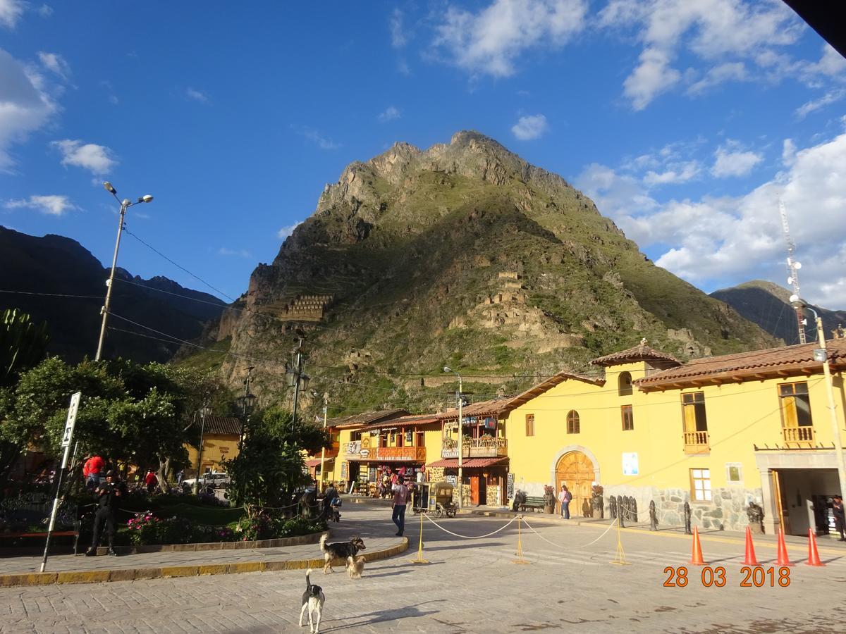 Wasi Away Hostel Ollantaytambo Buitenkant foto