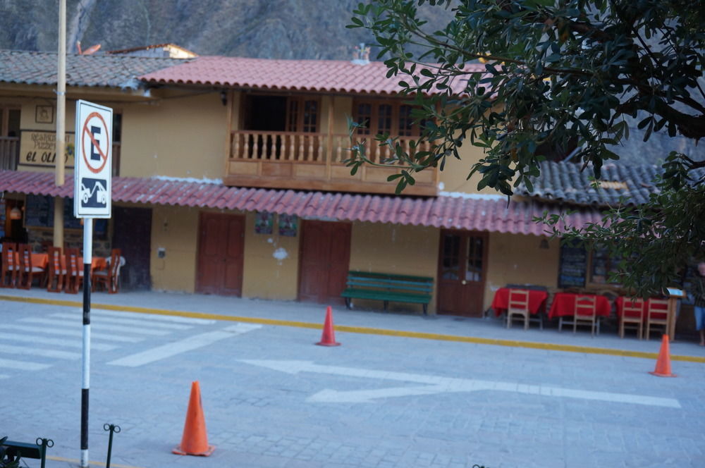 Wasi Away Hostel Ollantaytambo Buitenkant foto